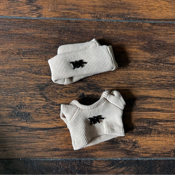 PopMart Labubu Luxury Clothes - Picture 3 of 4